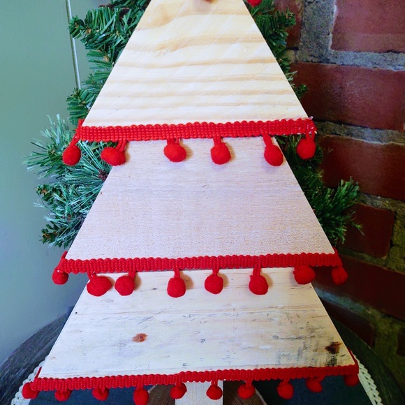 Hand Crafted Repurposed Wood Rustic Wooden Christmas Tree, Farmhouse Decor 16" - Picture 3 of 7